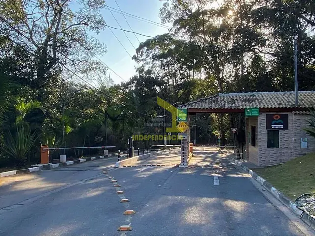 Casa com 453m², à venda, no bairro Parque Ideal em Carapicuíba