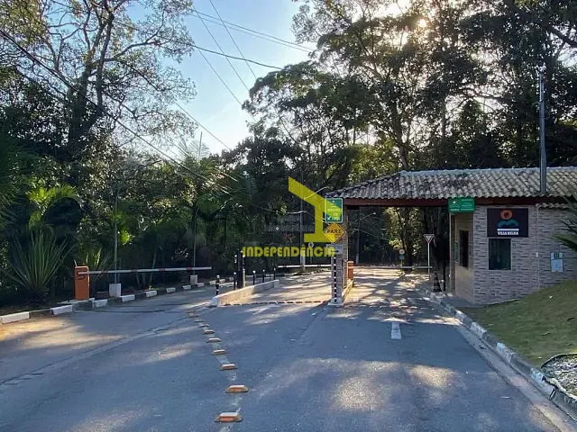 Casa com 453m², à venda, no bairro Parque Ideal em Carapicuíba