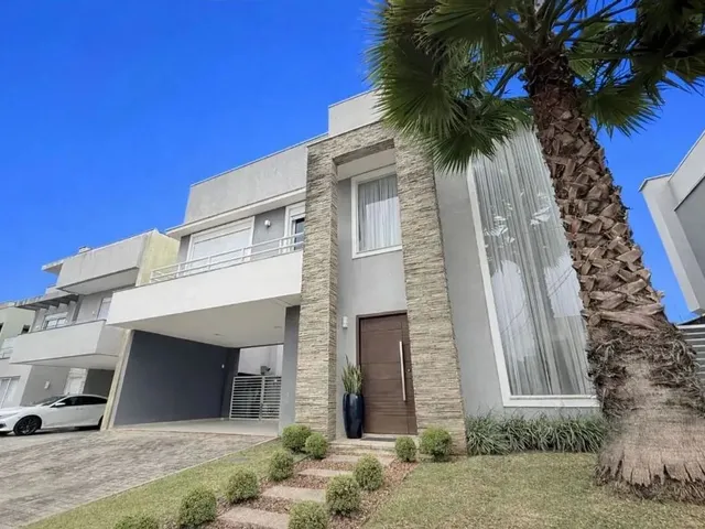 Casa com 251m² 4 quartos e 3 banheiros, à venda, no bairro Santa Felicidade em Curitiba