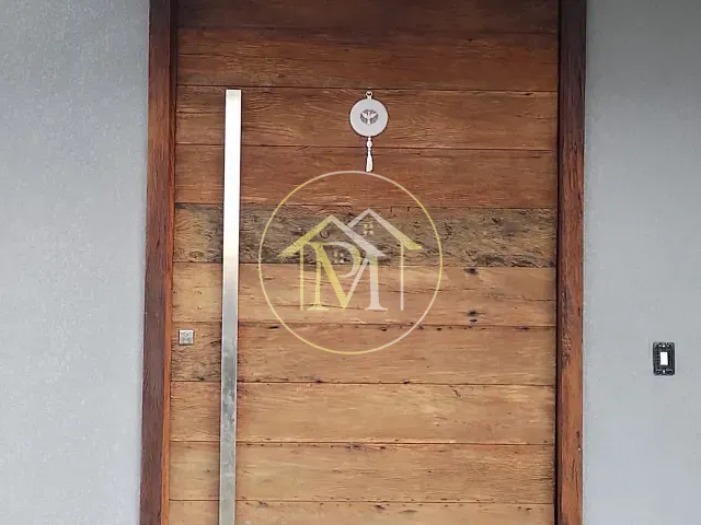 Casa com 1000m² 3 quartos e 4 banheiros, à venda, no bairro Centro em Salto de Pirapora
