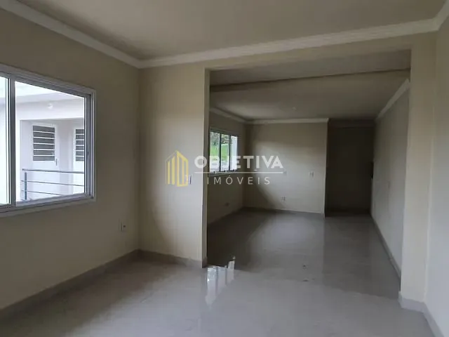 Casa com 600m² 3 quartos e 2 banheiros, à venda, no bairro Rondônia em Novo Hamburgo