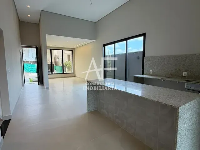Casa com 327m² 3 quartos e 4 banheiros, à venda, no bairro Loteamento Residencial Fazenda Casa Grande em Taubaté