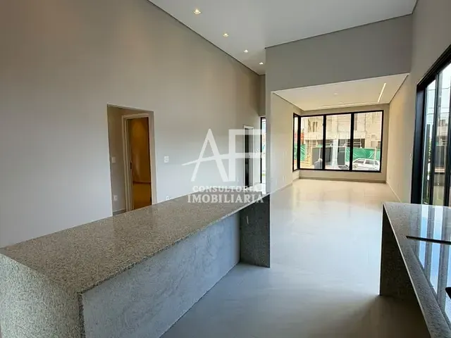 Casa com 327m² 3 quartos e 4 banheiros, à venda, no bairro Loteamento Residencial Fazenda Casa Grande em Taubaté