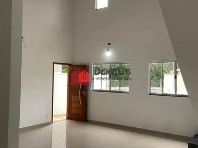 Casa com 225m² 3 quartos e 1 banheiro, à venda, no bairro Parque Esperança em Taubaté