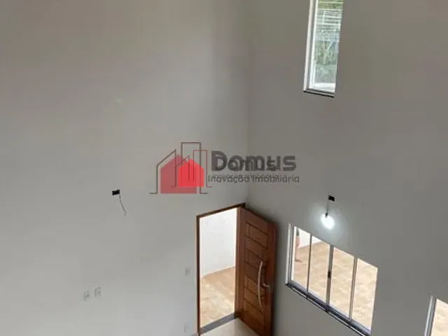 Casa com 225m² 3 quartos e 1 banheiro, à venda, no bairro Parque Esperança em Taubaté