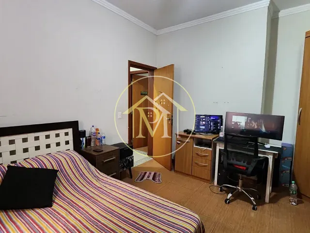 Casa com 250m² 3 quartos e 5 banheiros, à venda, no bairro Iporanga em Sorocaba