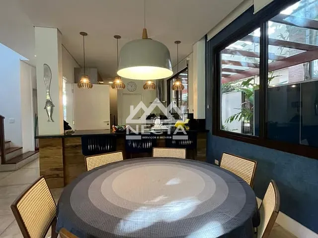 Casa com 600m² 4 quartos e 5 banheiros, à venda, no bairro Maresias em São Sebastião