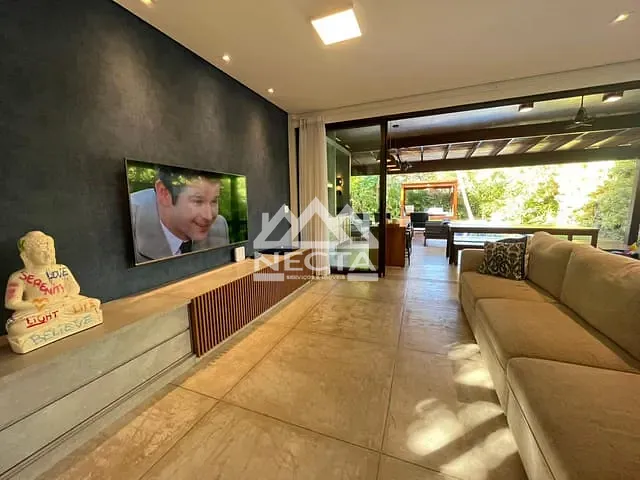 Casa com 600m² 4 quartos e 5 banheiros, à venda, no bairro Maresias em São Sebastião