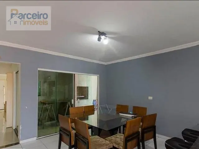 Casa 3 quartos e 3 banheiros, à venda, no bairro Jardim Brasília (Zona Leste) em São Paulo