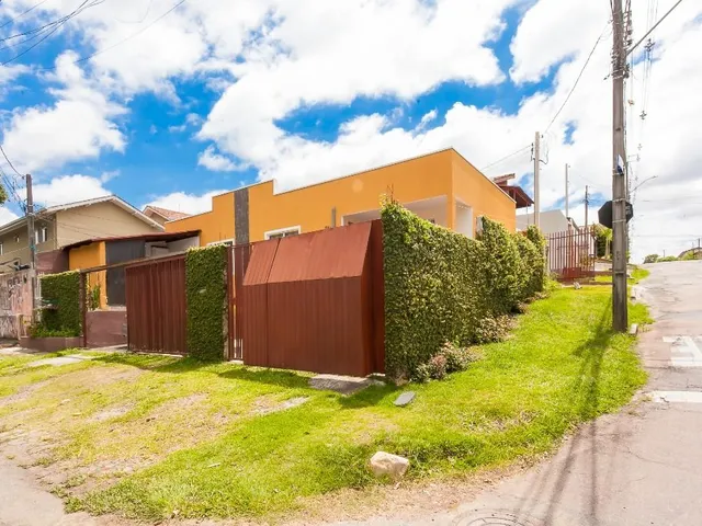 Casa com 280m² 6 quartos e 4 banheiros, à venda, no bairro Cidade Industrial em Curitiba