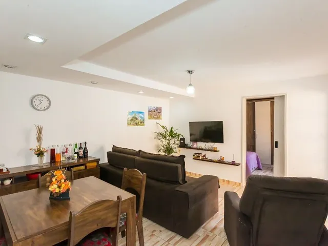 Casa com 280m² 6 quartos e 4 banheiros, à venda, no bairro Cidade Industrial em Curitiba