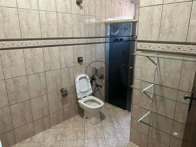 Casa com 250m² 4 quartos e 4 banheiros, à venda, no bairro Vila Jacobelli em Guaratinguetá