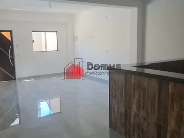 Casa com 204m², à venda, no bairro Res. Santa Clara em Pindamonhangaba