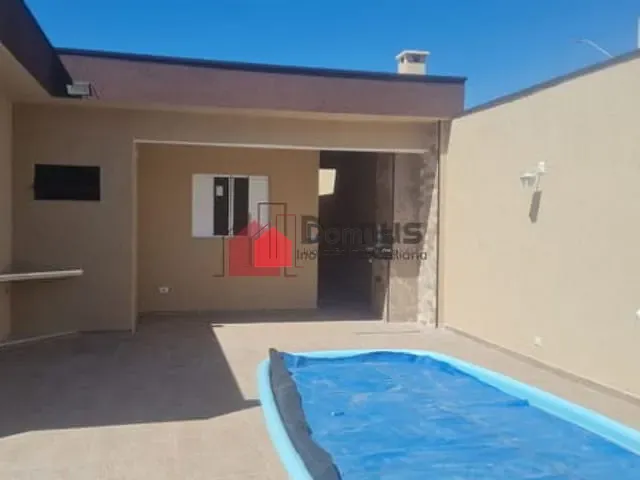 Casa com 204m², à venda, no bairro Res. Santa Clara em Pindamonhangaba