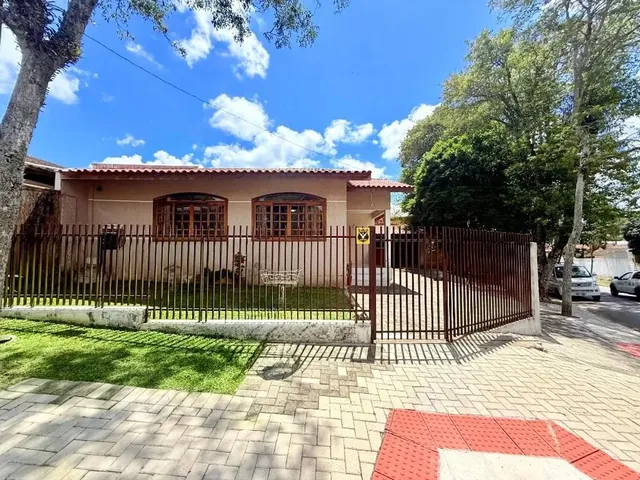 Casa com 317m² 3 quartos e 3 banheiros, à venda, no bairro Barreirinha em Curitiba
