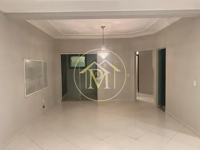 Casa com 250m² 3 quartos e 4 banheiros, à venda, no bairro Parque Residencial Villa dos Inglezes em Sorocaba