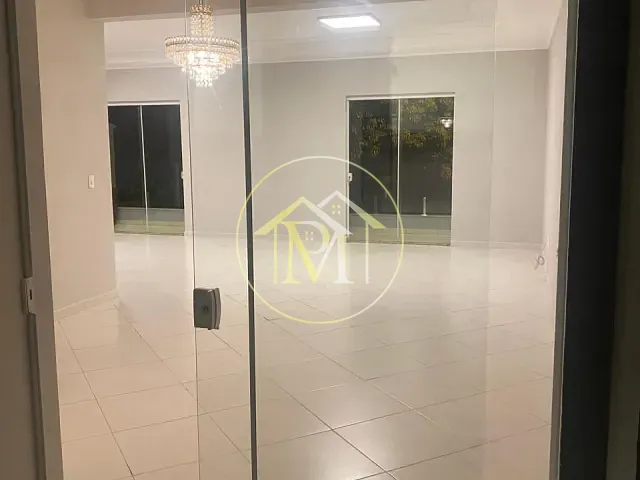 Casa com 250m² 3 quartos e 4 banheiros, à venda, no bairro Parque Residencial Villa dos Inglezes em Sorocaba