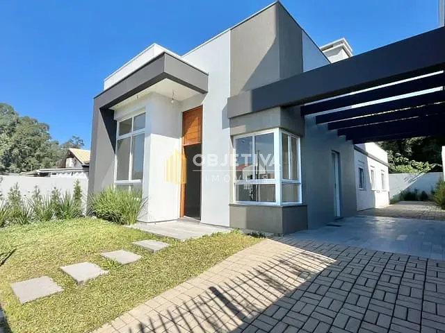 Casa com 300m² 3 quartos e 2 banheiros, à venda, no bairro São Jorge em Novo Hamburgo