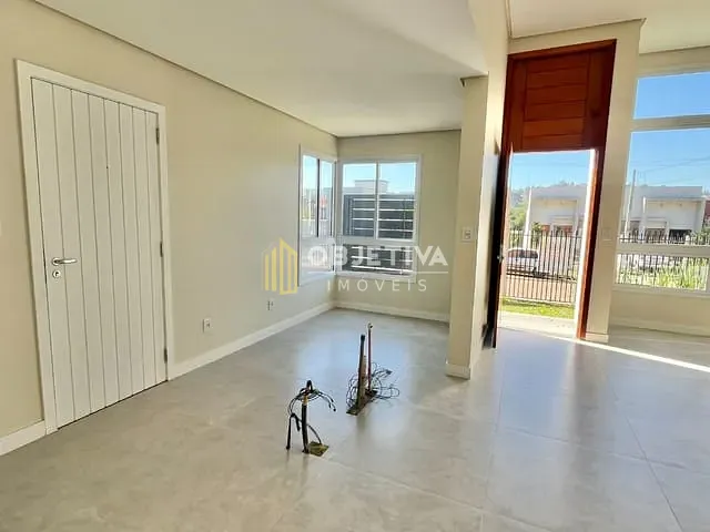 Casa com 300m² 3 quartos e 2 banheiros, à venda, no bairro São Jorge em Novo Hamburgo
