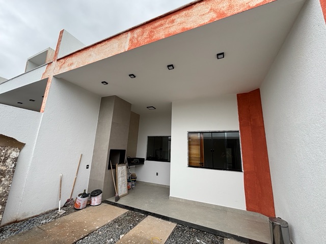 Casa 3 quartos e 2 banheiros, à venda, no bairro Vale das palmeiras em Macaé
