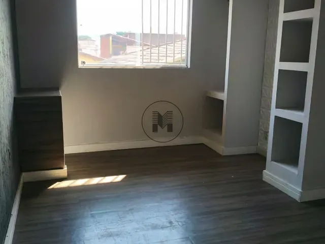 Casa com 140m² 4 quartos e 3 banheiros, para alugar, no bairro Jardim Esperança em Guaratinguetá