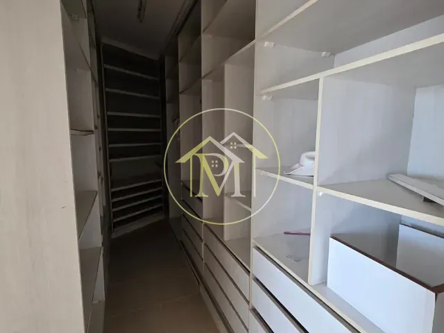 Casa com 350m² 3 quartos e 4 banheiros, à venda ou para alugar, no bairro Jardim Emília em Sorocaba