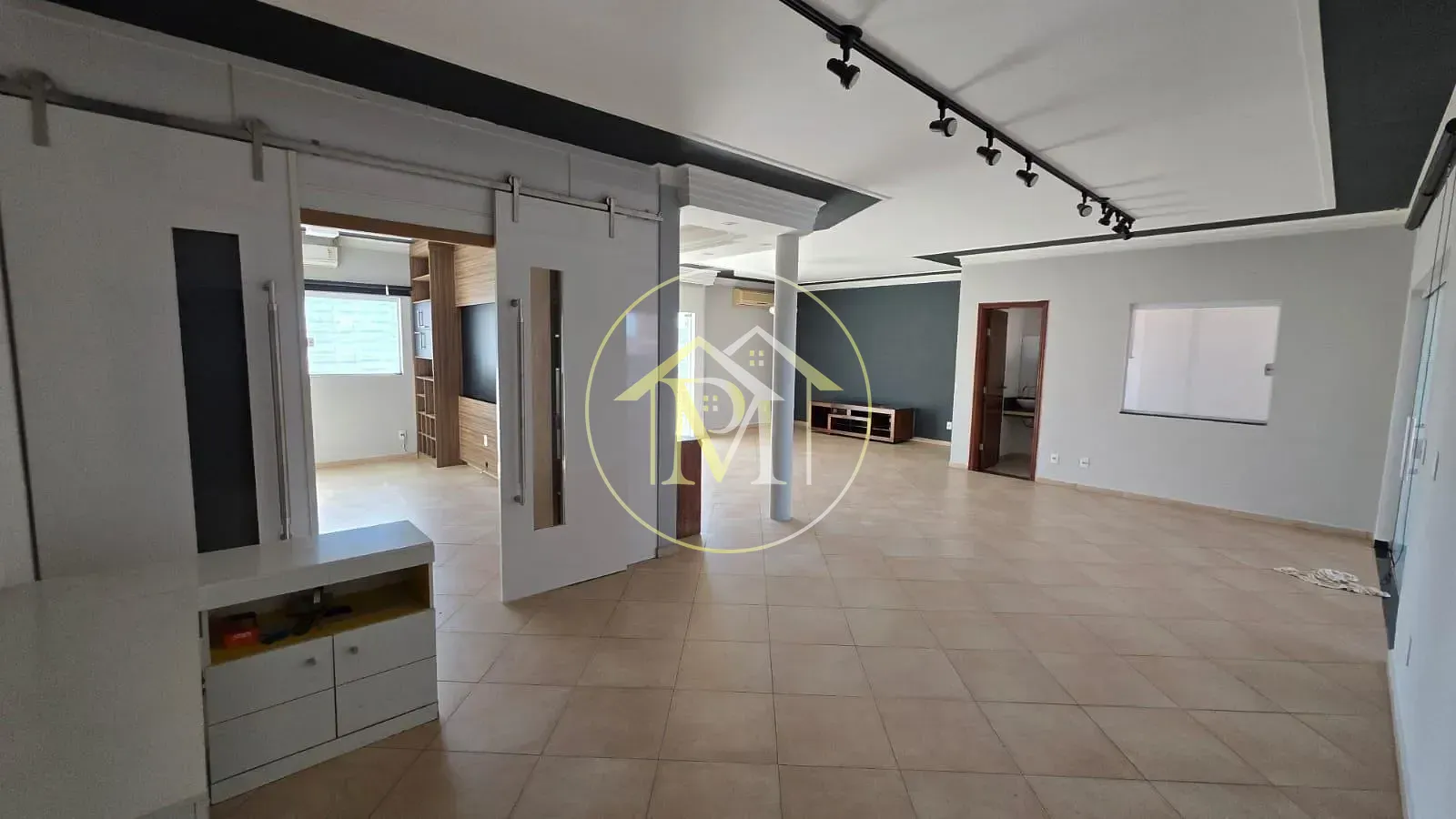 Casa, 3 quartos, 330 m² - Foto 13