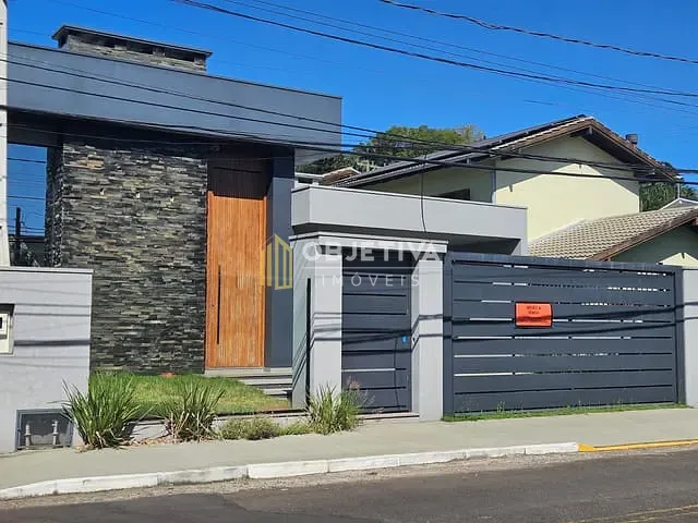 Casa com 260m² 3 quartos e 2 banheiros, à venda, no bairro Guarani em Novo Hamburgo