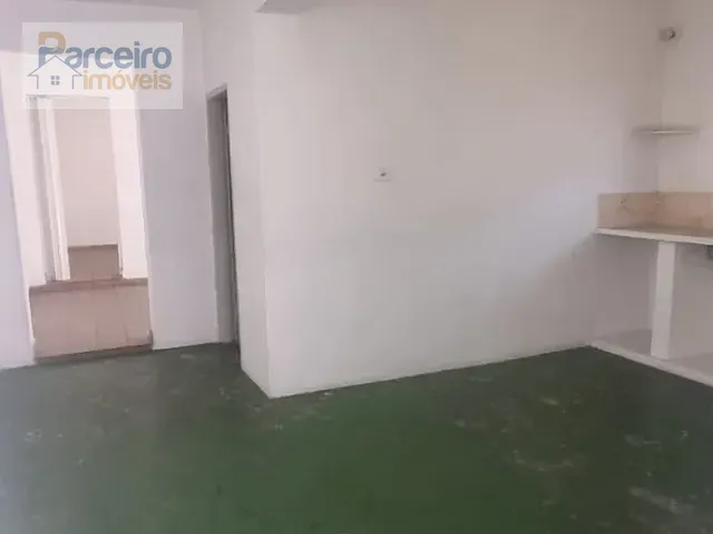 Casa 2 quartos e 1 banheiro, para alugar, no bairro Parque Guarani em São Paulo
