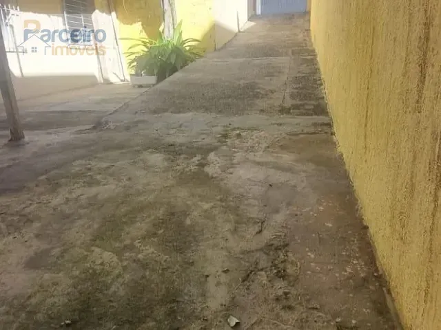 Casa 2 quartos e 1 banheiro, para alugar, no bairro Parque Guarani em São Paulo