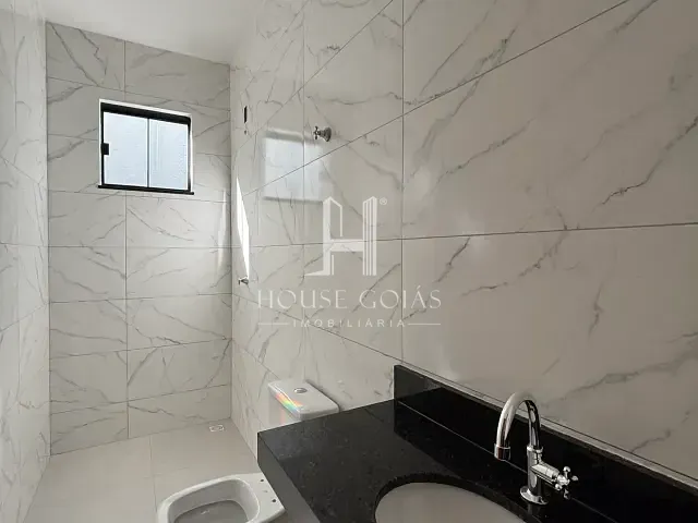 Casa com 180m² 3 quartos e 2 banheiros, à venda, no bairro Parque Ibirapuera em Aparecida de Goiânia
