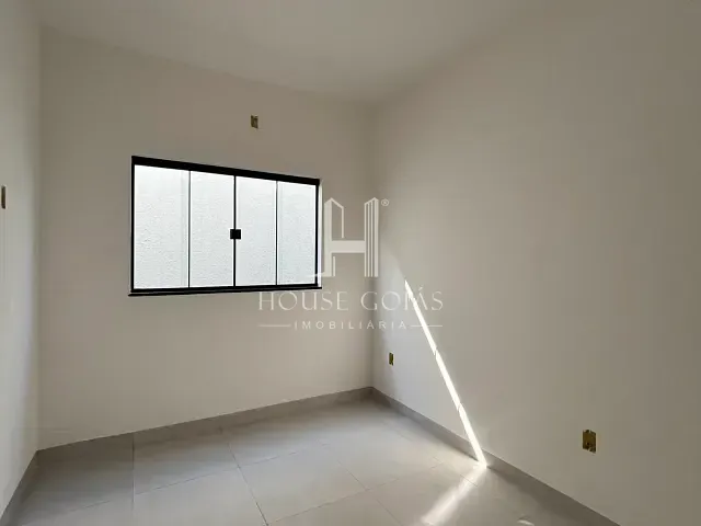 Casa com 180m² 3 quartos e 2 banheiros, à venda, no bairro Parque Ibirapuera em Aparecida de Goiânia