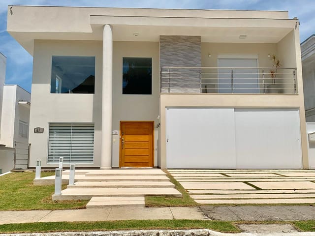 Casa com 820m² 4 quartos e 4 banheiros, à venda, no bairro Urbanova em São José dos Campos