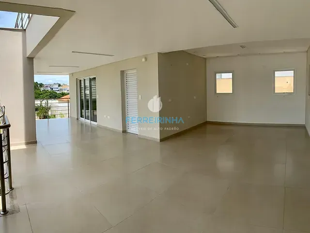 Casa com 820m² 4 quartos e 4 banheiros, à venda ou para alugar, no bairro Urbanova em São José dos Campos
