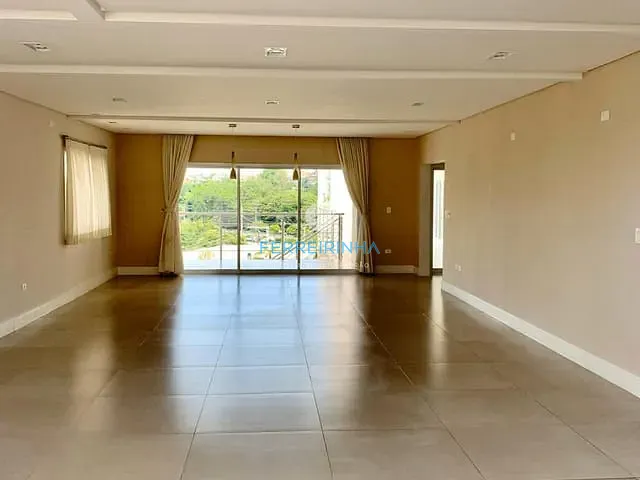 Casa com 820m² 4 quartos e 4 banheiros, à venda ou para alugar, no bairro Urbanova em São José dos Campos