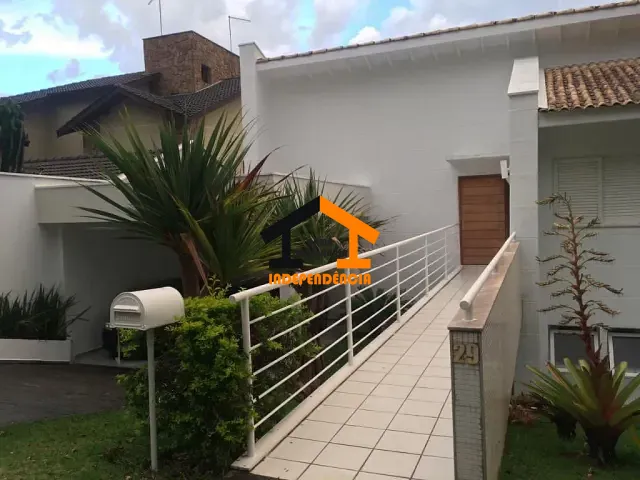 Casa com 600m² 4 quartos e 5 banheiros, à venda, no bairro Jardim do Golf I em Jandira