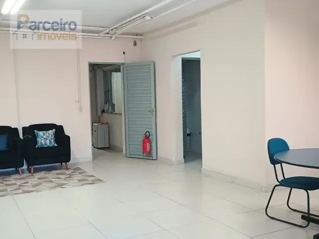 Sobrado com 210m², à venda, no bairro Vila Carrão em São Paulo