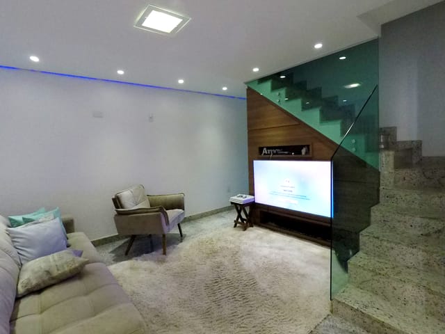 Foto do Casa - Casa com acabamento de alto padrão em 3 pavimentos, sendo 2 Quartos, 2 Banhos e 3 Vagas, Jaqueline, Belo Horizonte, MG | Deltalar Imóveis
