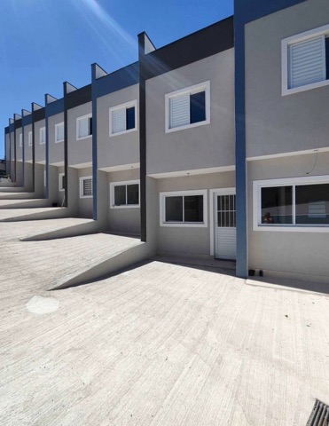 Casa com 40m² 1 quarto e 1 banheiro, à venda, no bairro Cidade Planejada I em Bragança Paulista