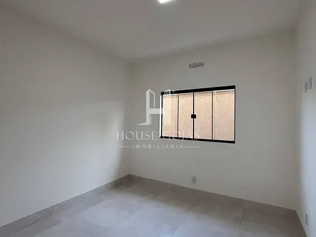 Casa com 185m² 3 quartos e 4 banheiros, à venda, no bairro Setor Central em Aparecida de Goiânia