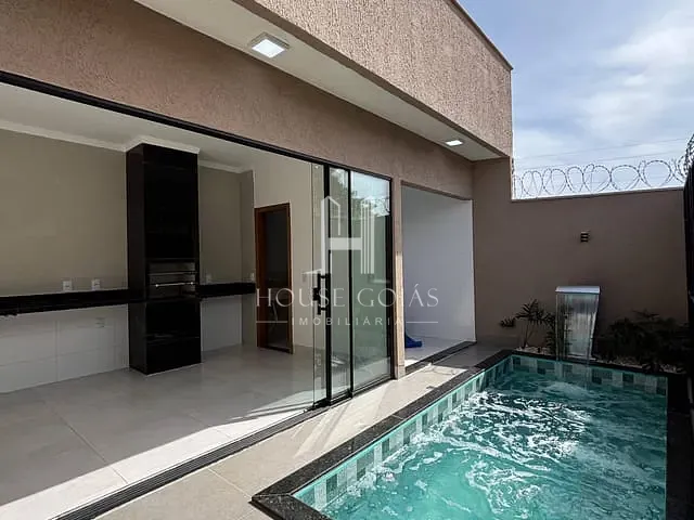 Casa com 185m² 3 quartos e 4 banheiros, à venda, no bairro Setor Central em Aparecida de Goiânia