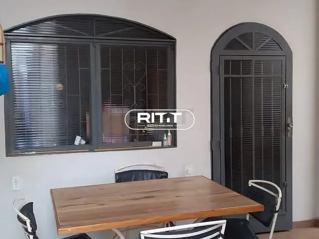 Casa com 250m² 3 quartos e 1 banheiro, à venda, no bairro Jardim Aurélia em Campinas