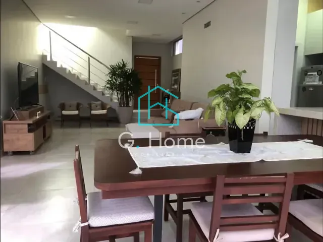 Casa com 215m² 4 quartos e 2 banheiros, à venda, no bairro Conjunto Habitacional Alexandre Urbanas em Londrina