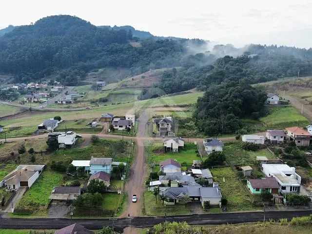 Casa com 74m² 2 quartos e 1 banheiro, à venda, no bairro Centro em Westfalia