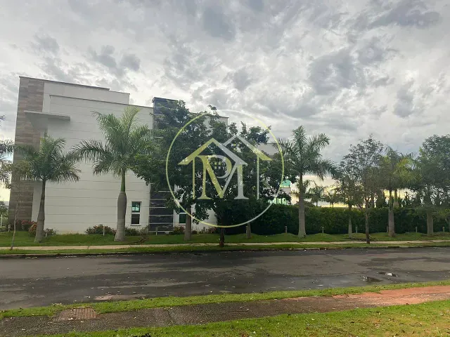 Casa com 1050m² 4 quartos e 5 banheiros, à venda ou para alugar, no bairro Parque Reserva Fazenda Imperial em Sorocaba