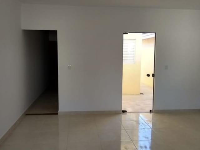 Casa com 150m² 2 quartos e 1 banheiro, à venda, no bairro Vila Bela em Taubaté