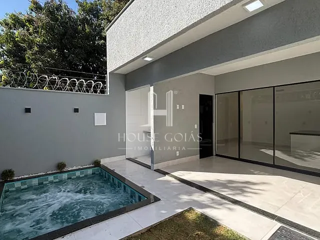 Casa com 185m² 3 quartos e 4 banheiros, à venda, no bairro Setor Central em Aparecida de Goiânia