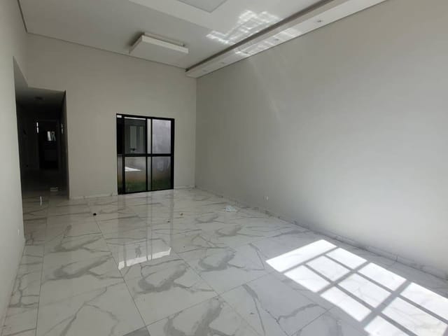 Casa com 200m² 3 quartos e 3 banheiros, à venda, no bairro Contorno em Ponta Grossa