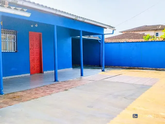 Casa 2 quartos e 2 banheiros, à venda, no bairro Centro em Bertioga