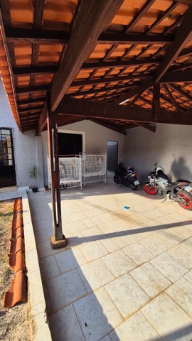 Casa com 351m² 5 quartos e 3 banheiros, à venda, no bairro Jardim das Laranjeiras em Bragança Paulista